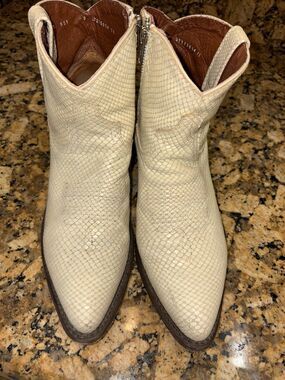 Redneck Riviera Faux Reptile Skin Western Boots Sz 9